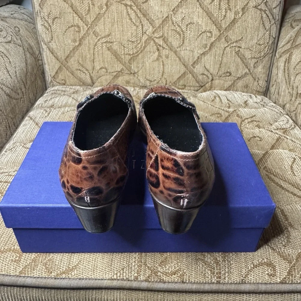 Stuart Weitzman Heeled Loafers 7‎ M Brown Black Tortoise Toe Buckle Career Work